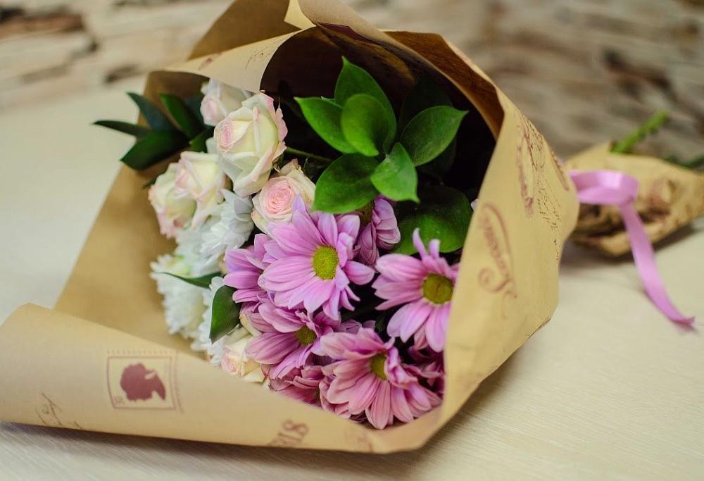 Букет цветов из: Розы и Хризантемы в Балковскую 