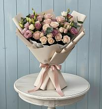 Букет цветов из:  Розы и Лизиантусы в Балковскую 