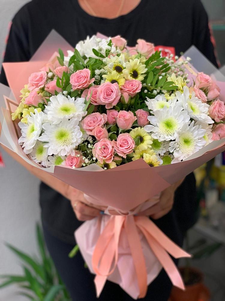 Букет цветов из: Розы и Хризантемы в Балковскую 