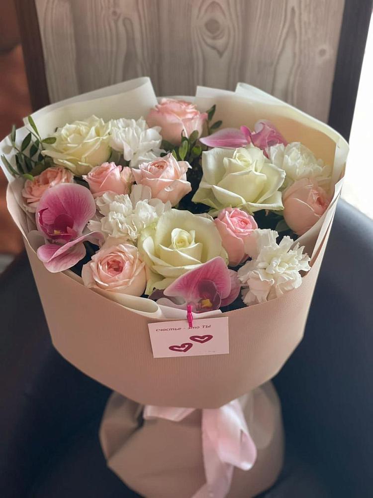 Букет цветов из: Орхидеи, Розы и Гвоздики в Балковскую 