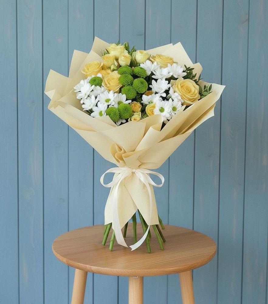 Букет цветов из: Хризантемы и Розы в Балковскую 