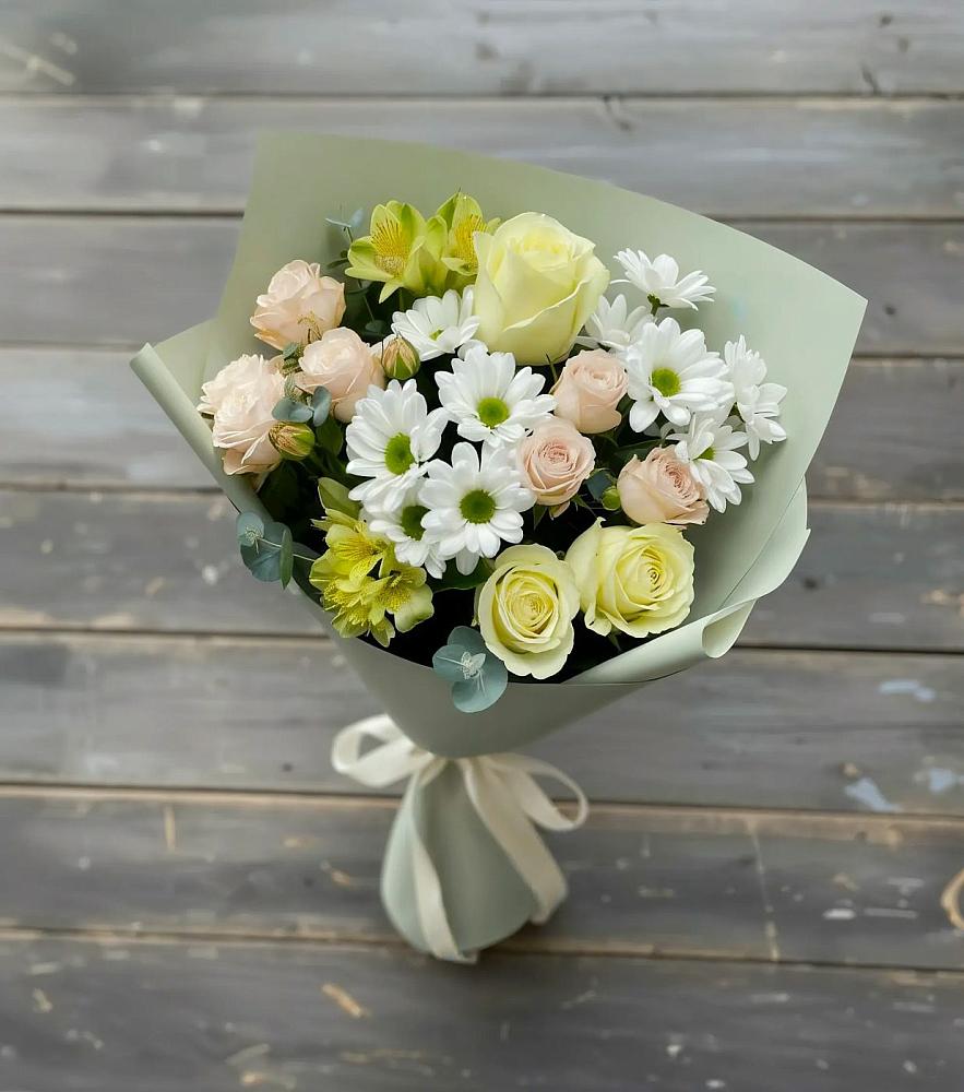 Букет цветов из: Альстромерии, Розы и Хризантемы в Балковскую 