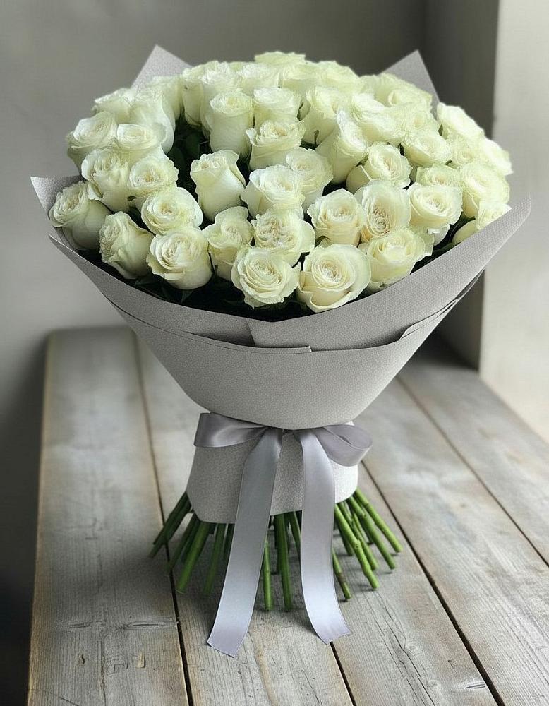Букет 35 Белых роз в Балковскую 