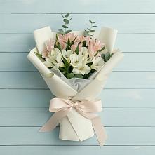 Букет цветов из:  Альстромерии в Балковскую 