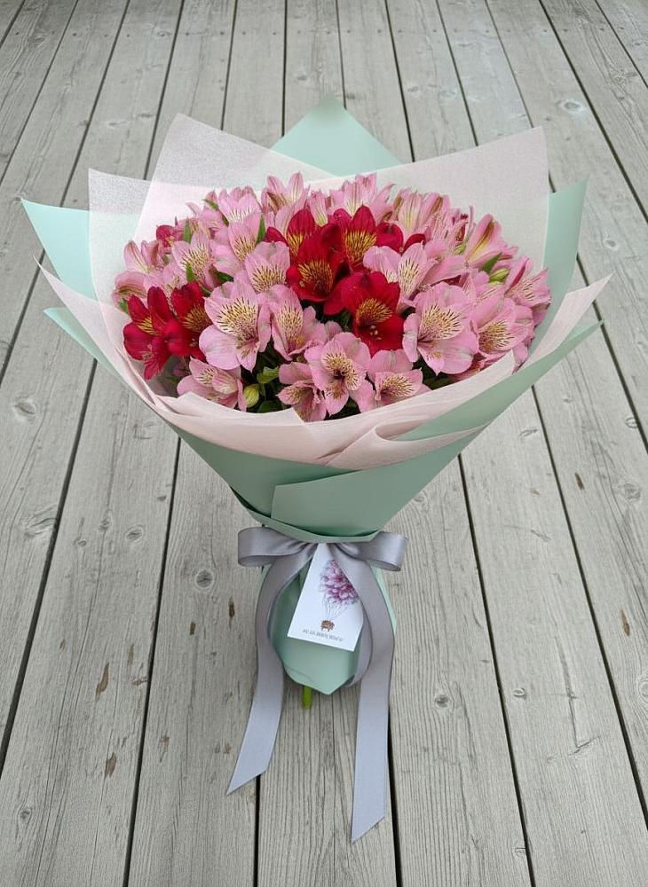 Букет цветов из: Альстромерии в Балковскую 