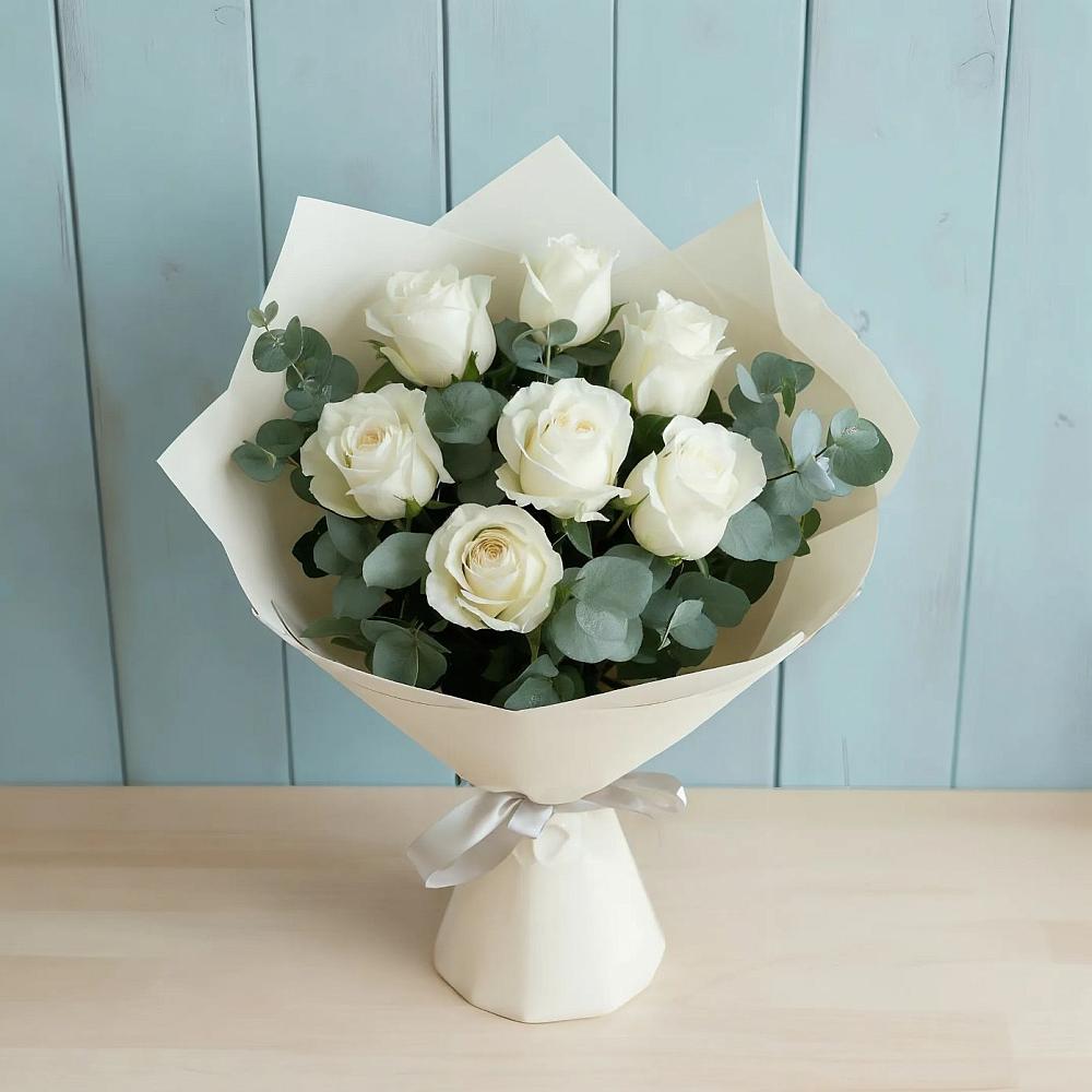 Букет Белые розы в Эвкалипте в Балковскую 