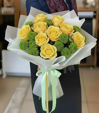 Букет цветов из:  Хризантемы и Розы в Балковскую 