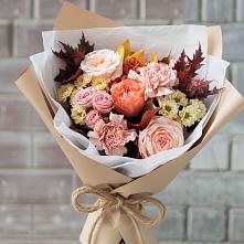 Букет цветов из:  Гвоздики, Хризантемы и Розы в Балковскую 