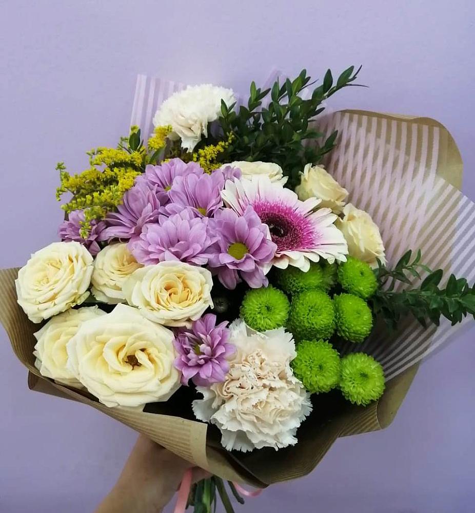 Букет цветов из: Хризантемы, Розы, Гвоздики и Герберы в Балковскую 