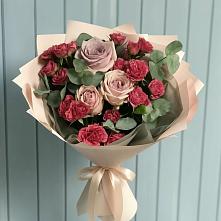 Букет цветов из:  Гвоздики и Розы в Балковскую 