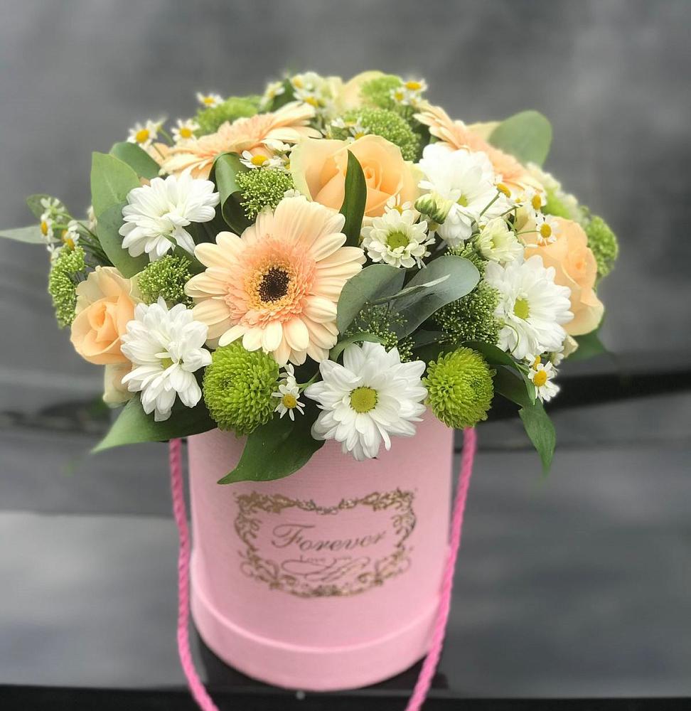 Цветочная композиция из Розы, Герберы и Хризантемы в шляпной коробке в Балковскую 