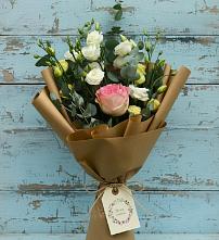 Букет цветов из:  Розы и Лизиантусы #REPLACE_PRED# Балковскую 